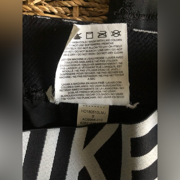 Gymshark and nike leggings bundle size S - Picture 9 of 12